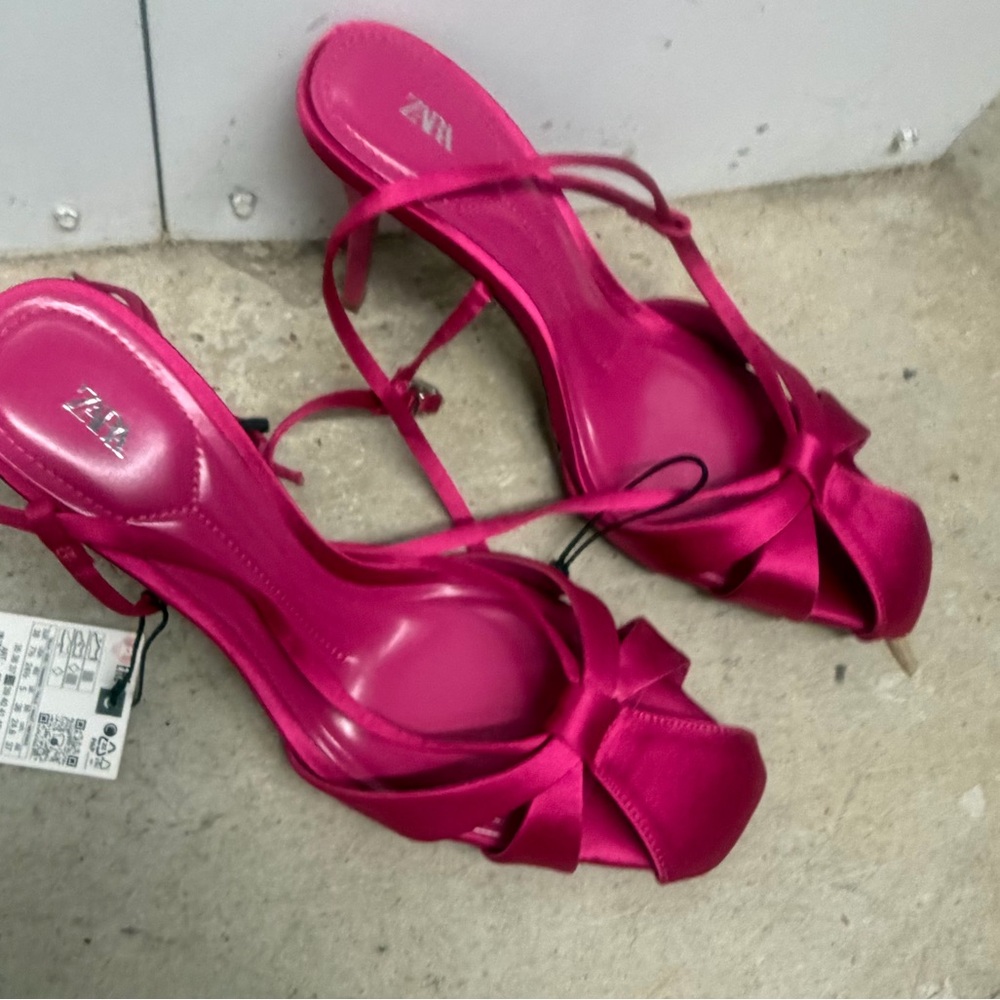 🔥🔥Zara  Pink Strappy Heels - Picture 7 of 10